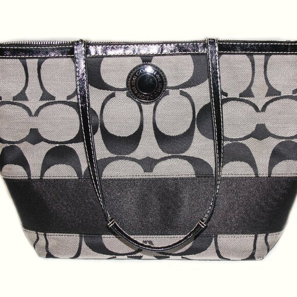 Coach Shoulder Bag - Picture 1 of 6